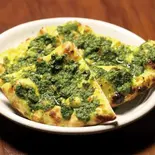 Basil Garlic Cheese Nan (バジルガーリックチーズナン)（BUZZ BOWL CURRY ZONE）