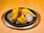 スパイシータンドリーチキン(2p)（ダジュバイセクワガル）