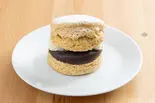 スコーンサンドあんバター(Plus1 coffee)