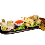 春巻きの盛合せ Assorted spring rolls（LAMA）
