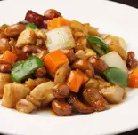 鶏肉とカシューナッツ炒め Stir-Fried Chicken and Cashew Nuts（満福楼 東村山店）