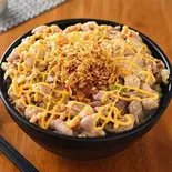 チーズオニオンガーリック焼き豚丼並(お肉200g)（オーシャンダイニング池袋店）