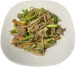 牛肉ニンニクの芽（中華料理 揚州飯店）
