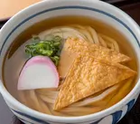 きつねうどん（京うどんの店 夢吟坊 三宿本店）
