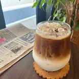 (ICE)炭火焙煎 極カフェオレ（cocochiyo cafe）