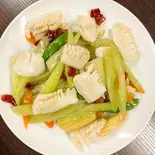 イカとセロリ炒め(西芹鱿鱼)（祥和食府）