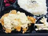 チキン南蛮弁当(浪花のコロッケいも太郎)
