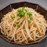 背脂もやし（酒と肴 めから鱗）
