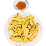 揚げたサツマイモ KHOAI LANG CHIÊN(ベトナム料理チェーサインレストラン)