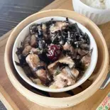 キノコの蒸し鶏肉飯(北菇蒸雞飯)（蓮蓮Ren Ren 香港の料理）