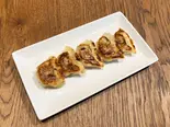 博多一口点心ぎょうざ(5個入り)（元祖トマトラーメンと辛麺 三味(333) 天神大名中心店）