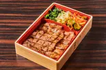 和牛カルビ弁当（焼肉・冷麺 ユッチャン 銀座店）