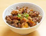 かしら丼 スタミナにんにく味（元祖かしら丼専門店 かしら丼とホルモン丼の金太）