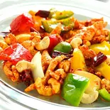 鶏肉とカシュナッツの甘辛炒め（ベトナム料理店 ホイアン大阪店）