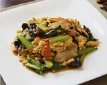 豚肉とキクラゲ、玉子炒め(錦秀菜館 神保町店)