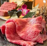 【New Open価格!!】A5佐賀和牛サーロイン 焼きすき重(焼肉たまき 中崎町本店)