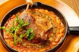 鴨モモ肉の薪火グリエ カスレ仕立て（恵比寿 サクレフルール）