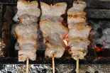 豚バラ串(炭火焼き鳥 あちゃー)