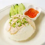 蒸し鶏のせご飯 Steaming Chicken Rice（バスナ）