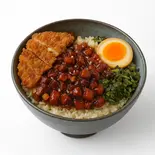 台湾名物よくばり丼(魯肉飯×台湾チキンカツ)（味楽小食堂 池袋店）