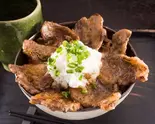 カルビ和風おろし丼 Kalbi with Japanese-Style Grated Daikon Radish Rice Bowl（大阪焼肉丼せんば 栄店）