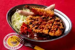 トリプルミックスカレーC(ロースカツ＆ウインナー＆エビフライ)（元祖金沢チャンピオンカレーデリバリー 豊中店）