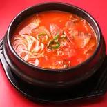 トマトと牛バラの米線(ベイセン)（中国東北家郷料理 永利 池袋本店）