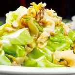 キャベツとつぶ貝の炒め（永利 池袋西口店）