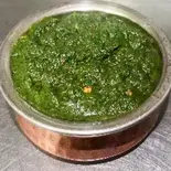 ほうれん草チキンカレー/SAG CHICKEN（インドネパールカレーエベレスト）