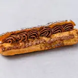 エクレアショコラ（タトル 明大前洋菓子店）