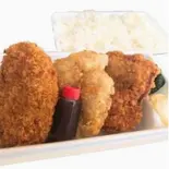 唐揚げコロッケ弁当(醤油1個 旨塩1個 コロッケ1個 ソース付き)（鹿島田あげもん屋ぶんご）