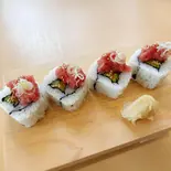 熟成ロール4切（熟成すし前田）