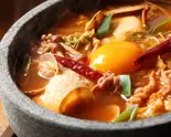 国産豚バラとキムチのスンドゥブ Pork & kimuchi sundubu(東京冷麺Lab.都立大学駅前店)