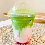 抹茶いちごミルク（占いの出来るカフェTOTONOU）