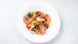 有頭海老と季節野菜のペペロンチーノ（Cosi Cosi）