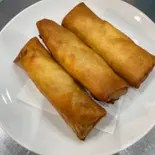 バジルとモッツァレラチーズ春巻き3本(中華食堂くまさんち)