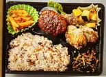 ハンバーグ唐揚げ弁当プリンつき（おばんざいや早乙女 銀座本店）