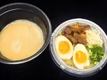店内仕込み・本格・豚骨醬油ラーメン（デリバリーレスト広島三篠店）
