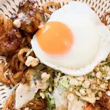 ホルモン味噌焼きそば(ホルモン専門店 此乃美)