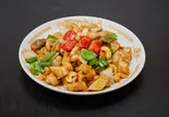 鶏肉のカシューナッツ炒め(中華料理 慶華楼 赤坂)
