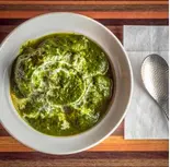 ほうれん草とチキンのカレー Saag Chicken Curry（アジャンタ）