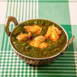 ほうれん草とチキンのカレー Spinach ＆ Chicken Curry（パリワール 新大阪店 (PARIWAR)）
