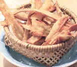 ごぼうの唐揚げ（そば・うどんと丼のいなたや）