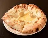 チーズガーリックナン Cheese ＆ Garlic Naan（インド料理サンガム）