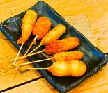 串カツの6種盛合せ（餃子工房 ちびすけ 東心斎橋店）