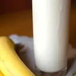バナナラッシー banana lassi(インドネパールレストランアムル)