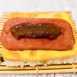 ポークたまごおにぎり <肉みそ>(スープ付き)（家庭料理 風琉里）