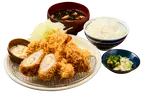 スペシャルミックスフライ弁当（米とひなた 志村坂上店）