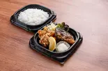 ◆塩サバと鶏唐弁当（宮本むなし 地下鉄東三国駅前店）