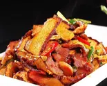 香干炒腊肉 干し豆腐と中華ベーコンの炒め（湘味食府）